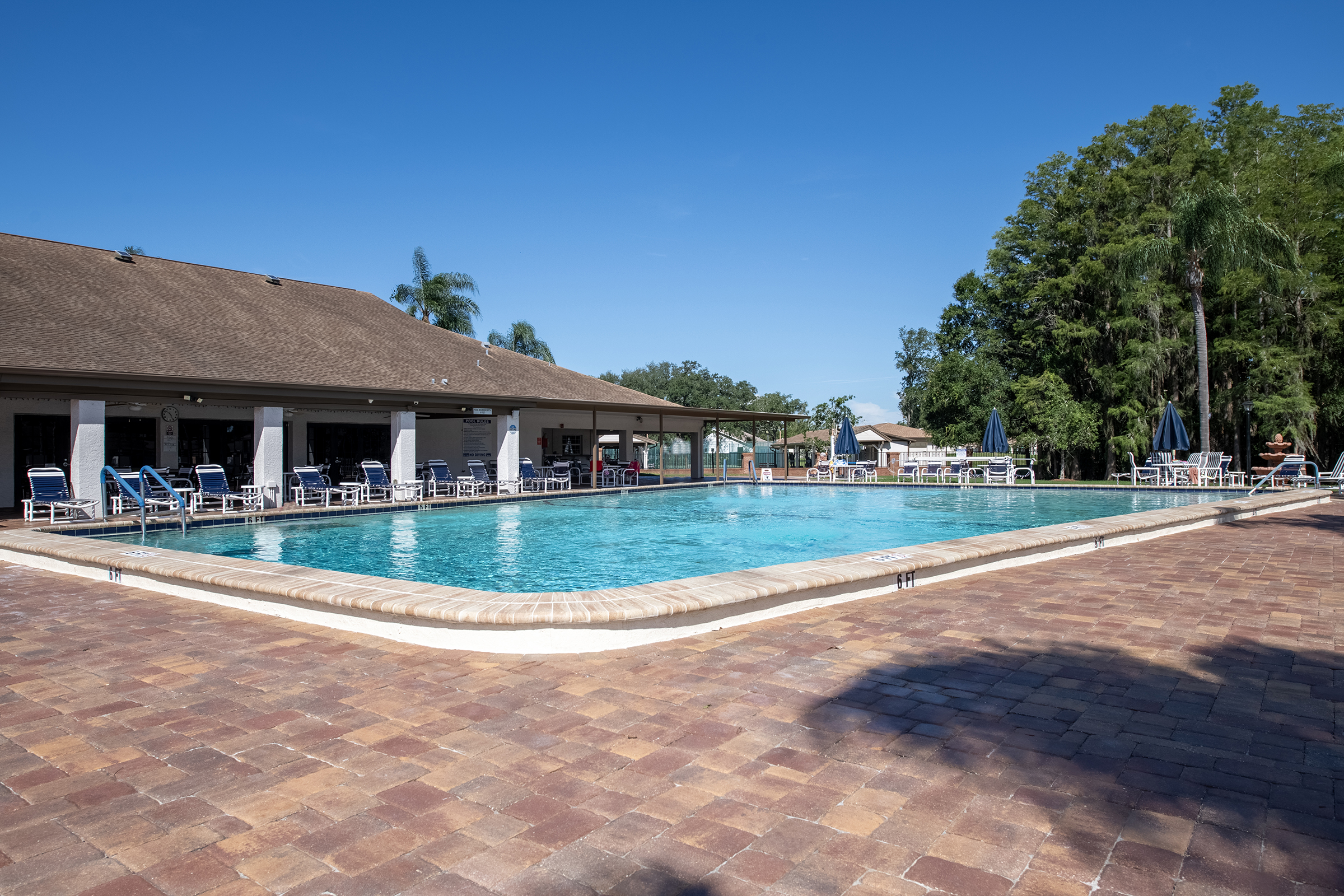 Heritage Lake community pool and amenities